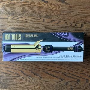 NEVER BEEN USED- Hot Tools 1 1/2 inch curing iron